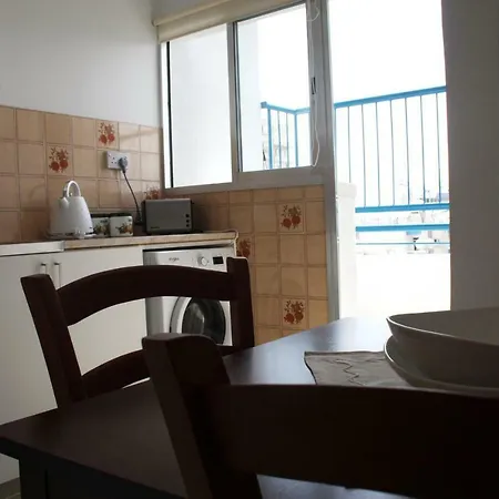 Penthouse Town Center Apartment *